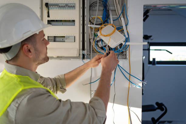 Best Circuit Breaker Repair  in Greencastle, IN